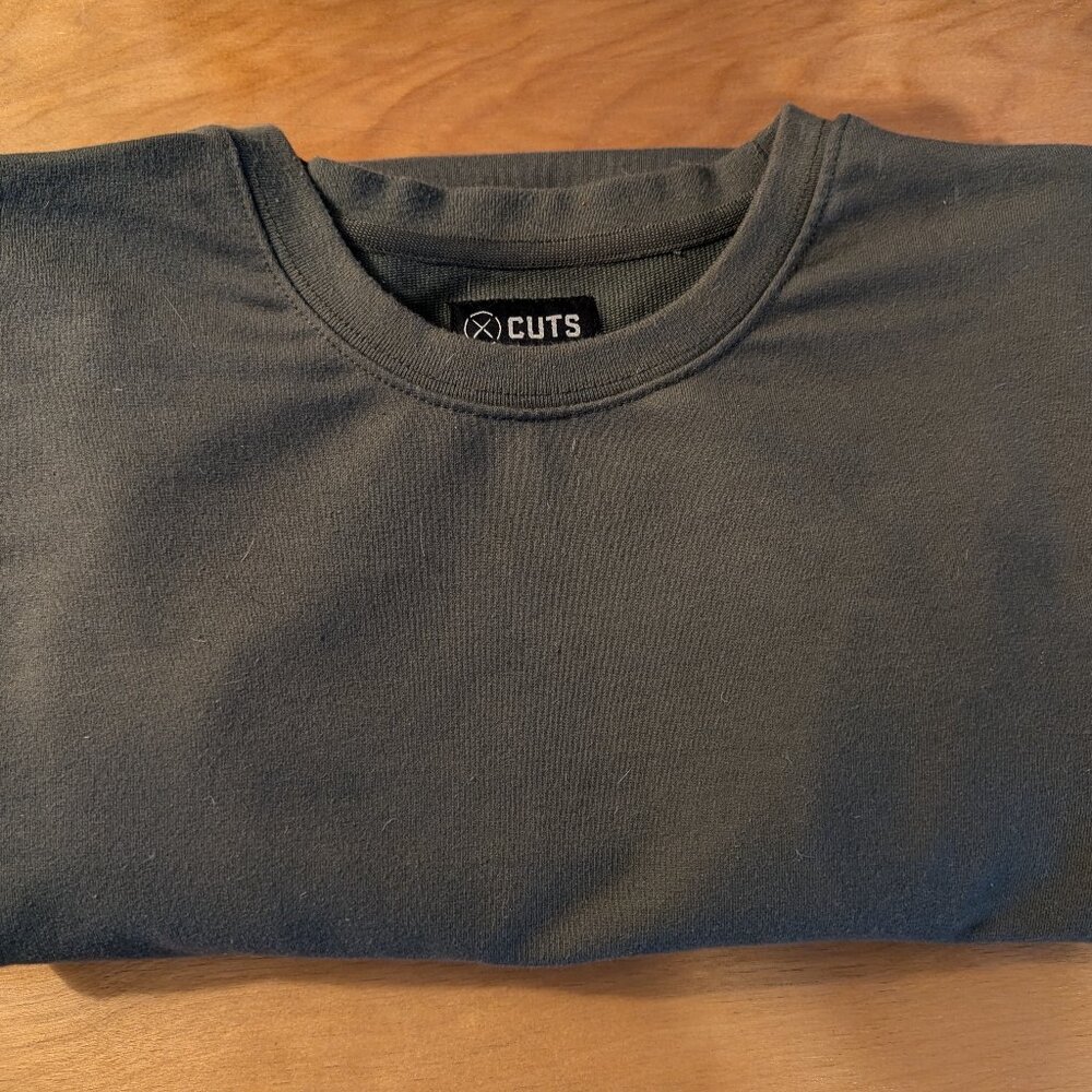 Cuts Hyperloop Pullover Split-Hem - image 1